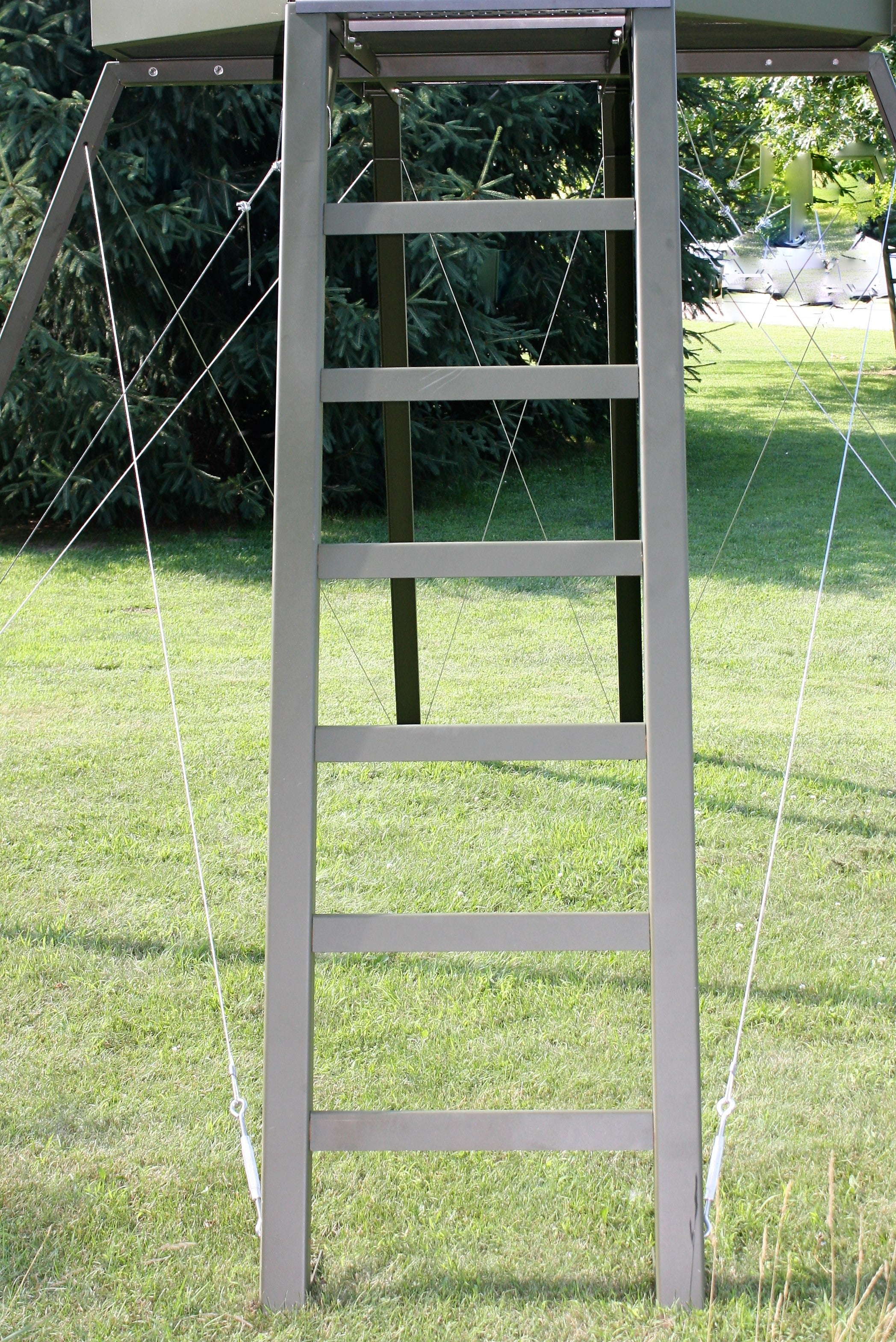 8' Metal Stand (2-3 person blind)